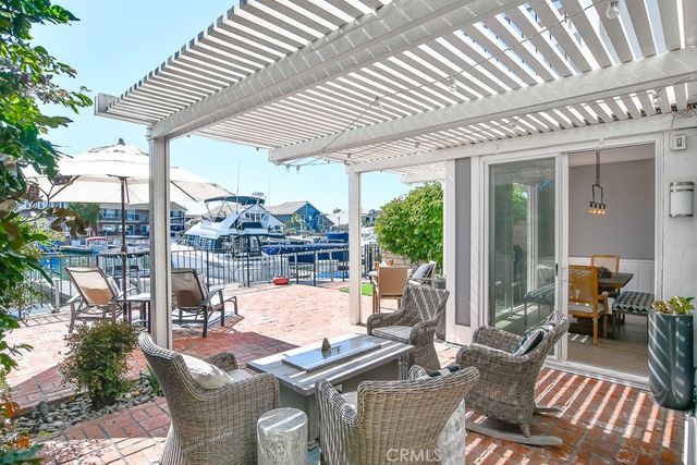 3532 Windspun Drive, Huntington Beach, CA 92649