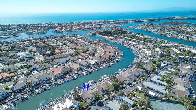 3532 Windspun Drive, Huntington Beach, CA 92649
