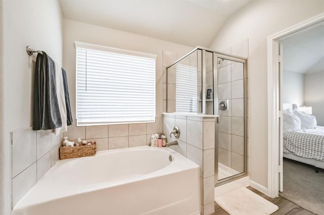 4124 E Bayou Maison, Dickinson, TX 77539