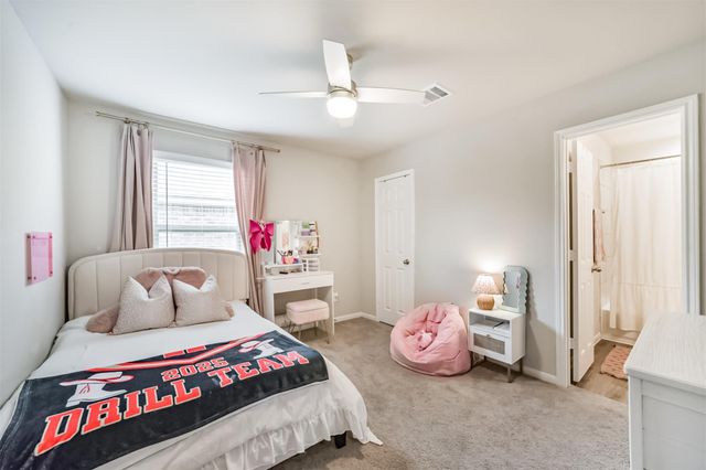 4124 E Bayou Maison, Dickinson, TX 77539