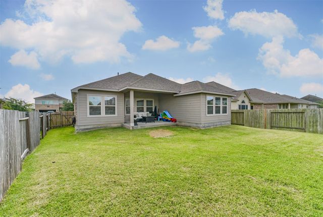 4124 E Bayou Maison, Dickinson, TX 77539