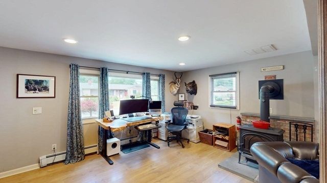 150 Coolidge St, Swansea, MA 02777