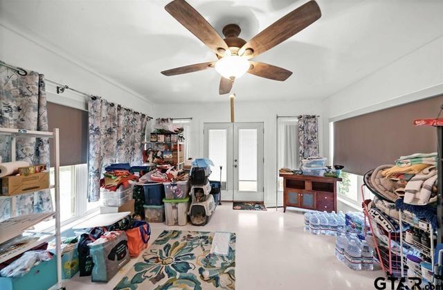 1009 N Link St, Palestine, TX 75801