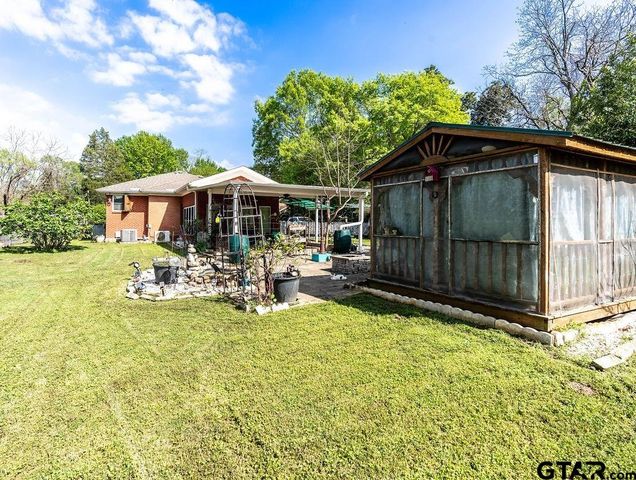 1009 N Link St, Palestine, TX 75801