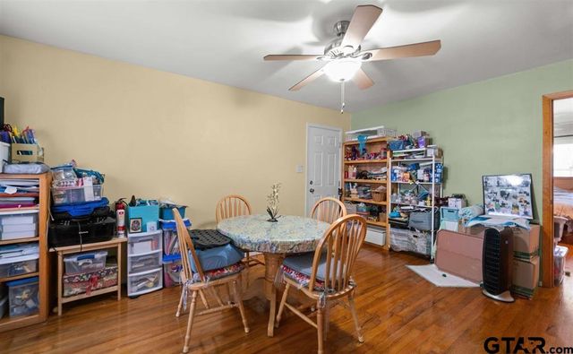 1009 N Link St, Palestine, TX 75801