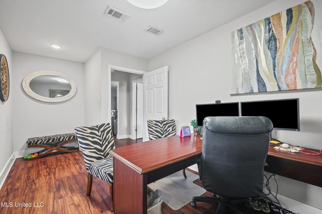 6204 Washington Avenue, Ocean Springs, MS 39564