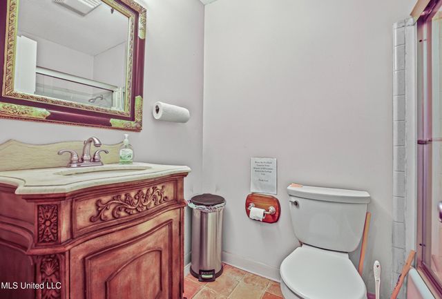 6204 Washington Avenue, Ocean Springs, MS 39564