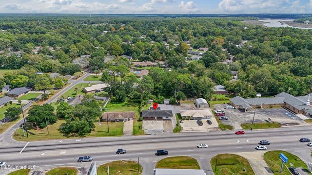 6204 Washington Avenue, Ocean Springs, MS 39564