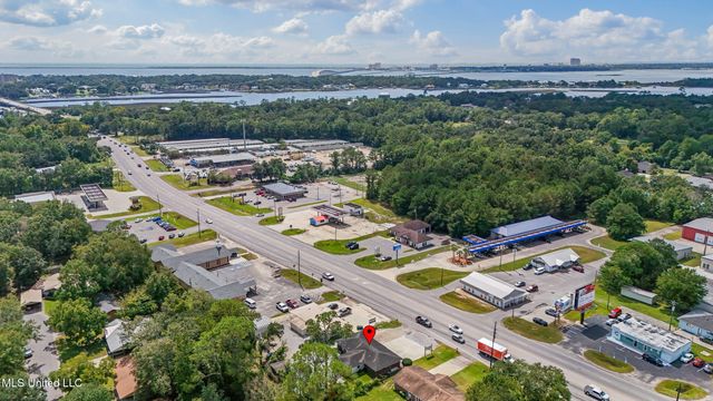 6204 Washington Avenue, Ocean Springs, MS 39564