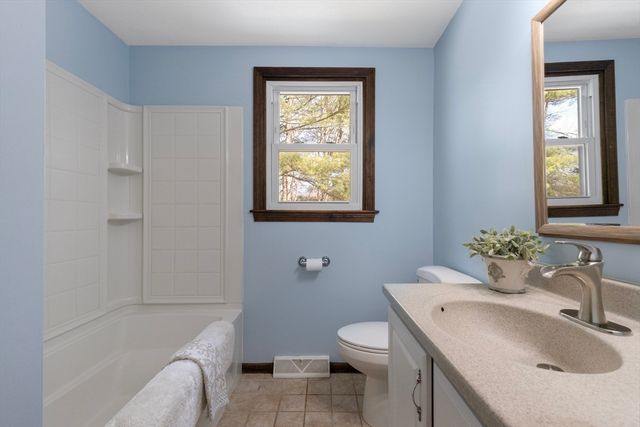 50 Harlow Rd, Rockland, MA 02370