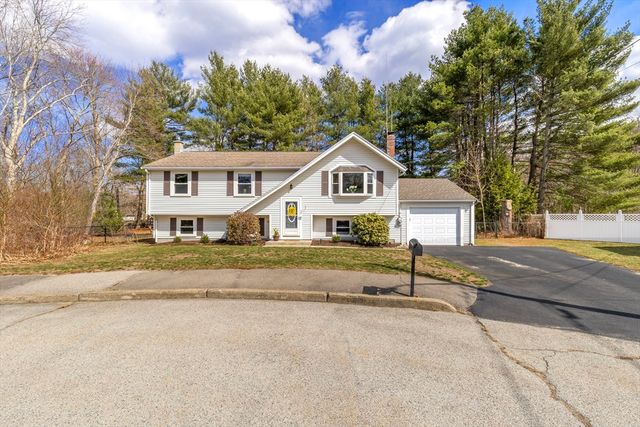 50 Harlow Rd, Rockland, MA 02370