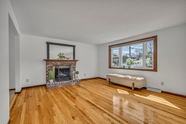50 Harlow Rd, Rockland, MA 02370