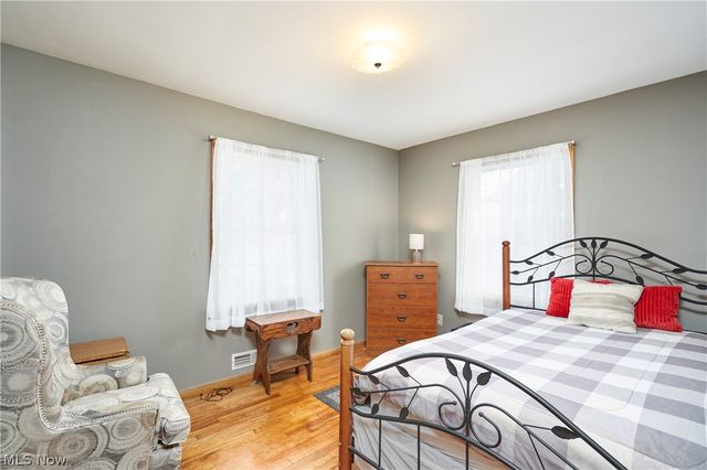 507 E Ford Avenue, Barberton, OH 44203