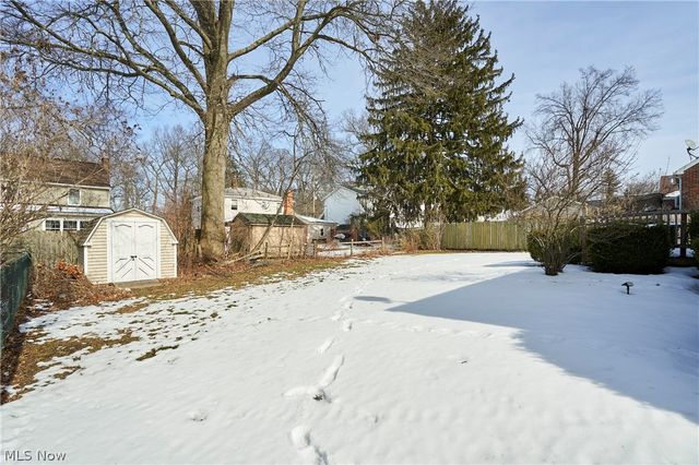 507 E Ford Avenue, Barberton, OH 44203