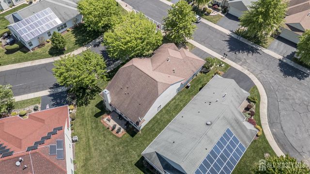 70 Vineyard Court, Monroe, NJ 08831