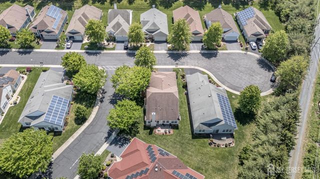 70 Vineyard Court, Monroe, NJ 08831