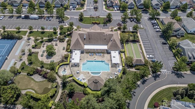 70 Vineyard Court, Monroe, NJ 08831