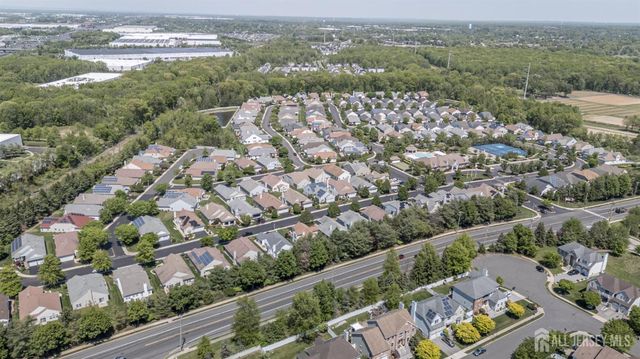70 Vineyard Court, Monroe, NJ 08831