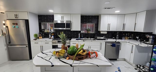 6236 N Francisco Avenue G, Chicago, IL 60659