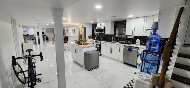 6236 N Francisco Avenue G, Chicago, IL 60659