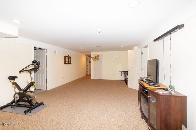 47 Native Dancer Lane, Stillwater, NY 12866