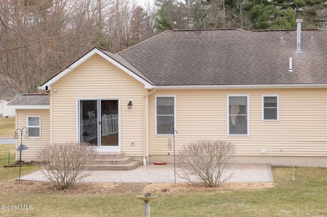 47 Native Dancer Lane, Stillwater, NY 12866