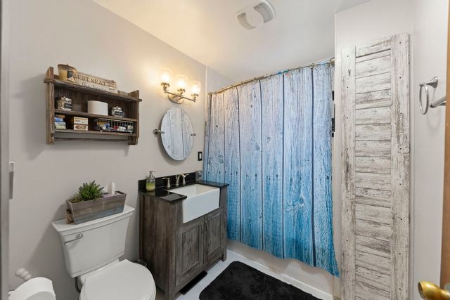 2145 Root Street, Crest Hill, IL 60403