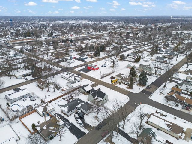 2145 Root Street, Crest Hill, IL 60403