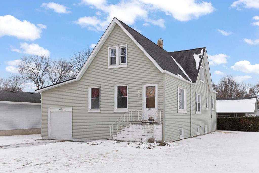 2145 Root Street, Crest Hill, IL 60403