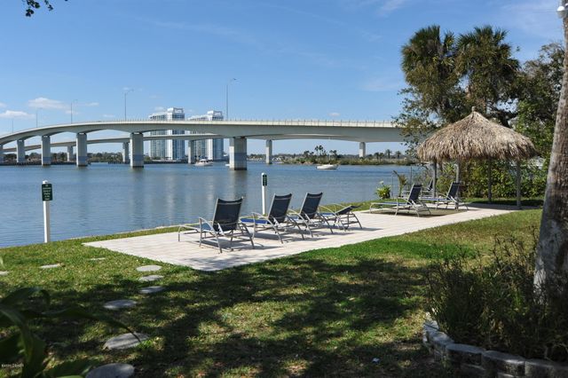 415 N Halifax Ave Apt 103, Daytona Beach, FL 32118