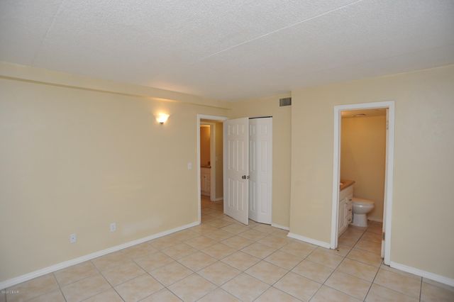 415 N Halifax Ave Apt 103, Daytona Beach, FL 32118