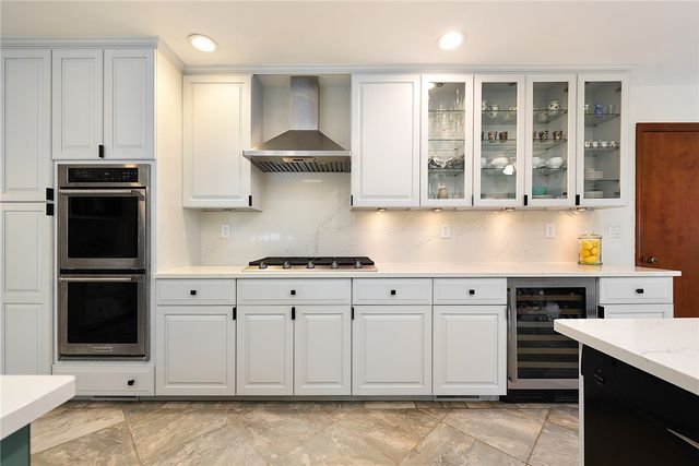 2055 Outlook Drive, Upper St Clair, PA 15241