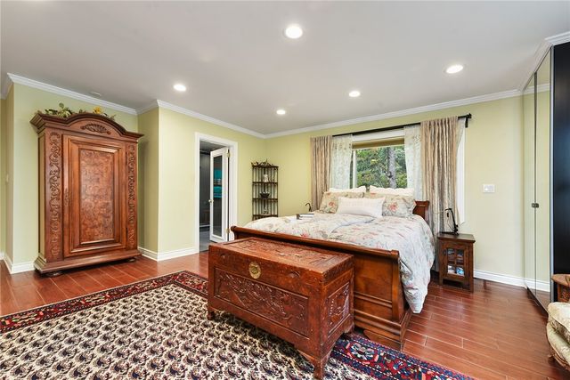 2055 Outlook Drive, Upper St Clair, PA 15241