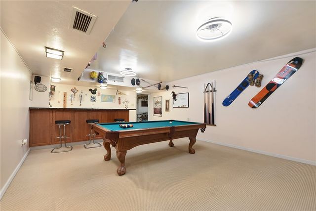 2055 Outlook Drive, Upper St Clair, PA 15241