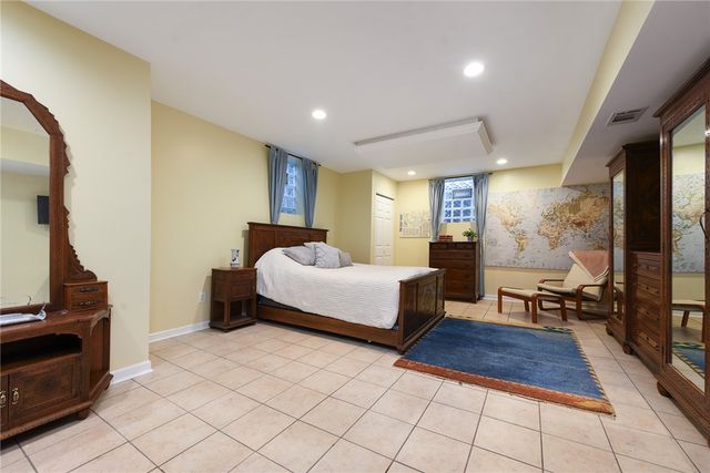 2055 Outlook Drive, Upper St Clair, PA 15241