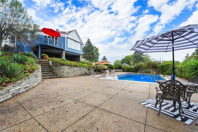 2055 Outlook Drive, Upper St Clair, PA 15241