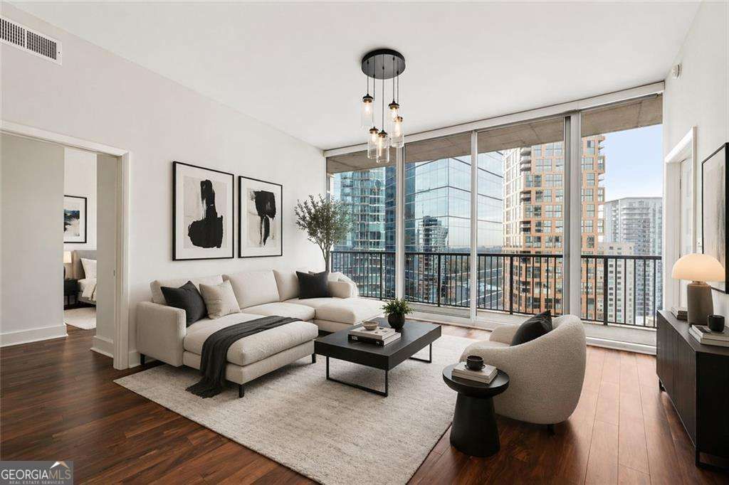 1080 Peachtree Street NE 1904, Atlanta, GA 30309
