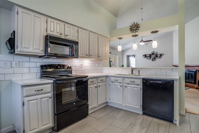 555 Gillespie Drive, Allen, TX 75002