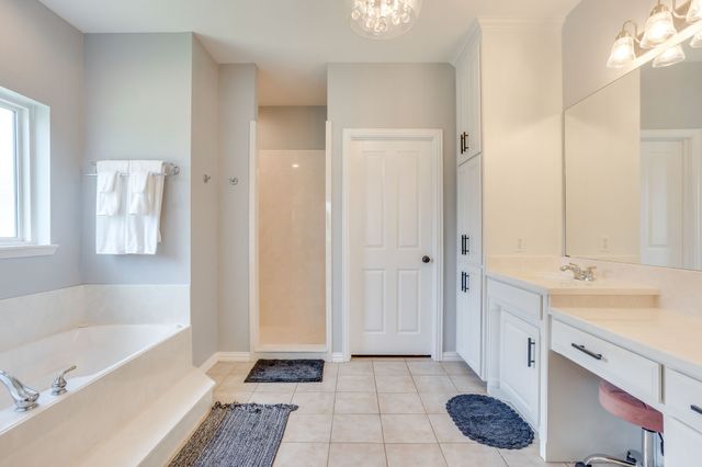 703 Country Club Drive, Joshua, TX 76058