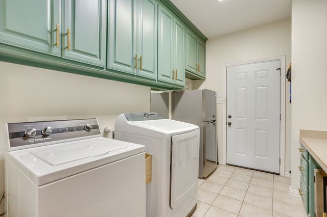 703 Country Club Drive, Joshua, TX 76058