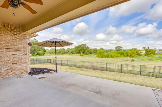703 Country Club Drive, Joshua, TX 76058