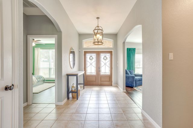 703 Country Club Drive, Joshua, TX 76058