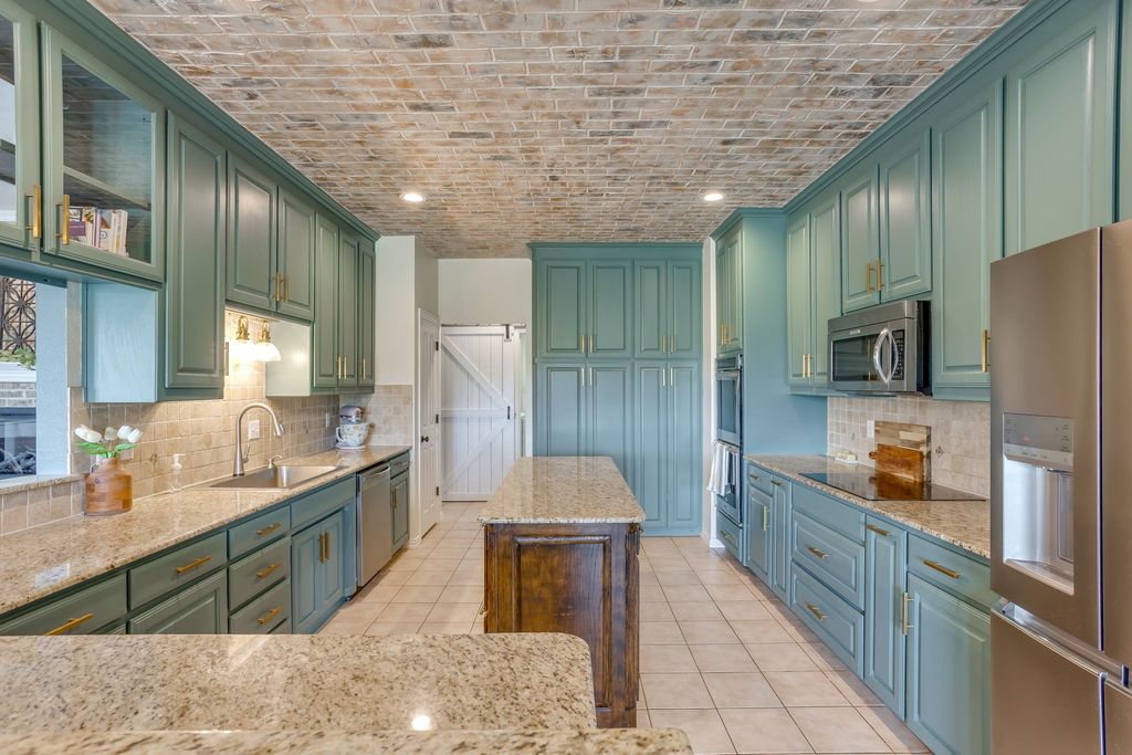 703 Country Club Drive, Joshua, TX 76058 — photo 4
