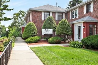 180-C River St 7, Waltham, MA 02453