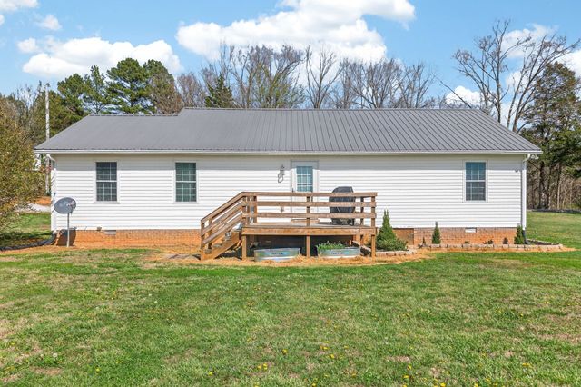 7173 Burgess Falls Rd, Sparta, TN 38583