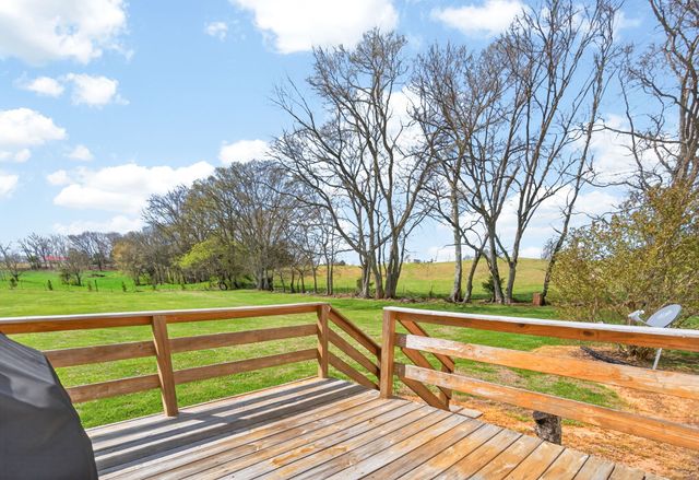 7173 Burgess Falls Rd, Sparta, TN 38583