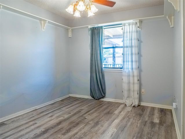 7118 NW Ash Ave, Lawton, OK 73505