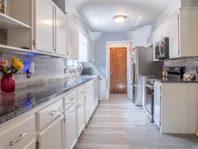 7118 NW Ash Ave, Lawton, OK 73505