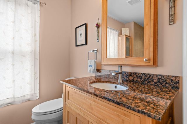 663 N 5th Avenue, Ann Arbor, MI 48104