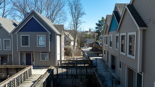 663 N 5th Avenue, Ann Arbor, MI 48104